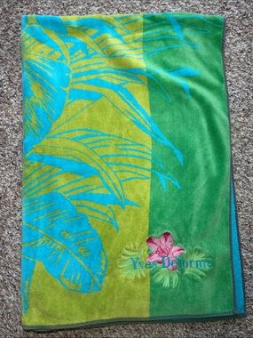 Yves Delorme Green & Turquoise Palm Beach Towel